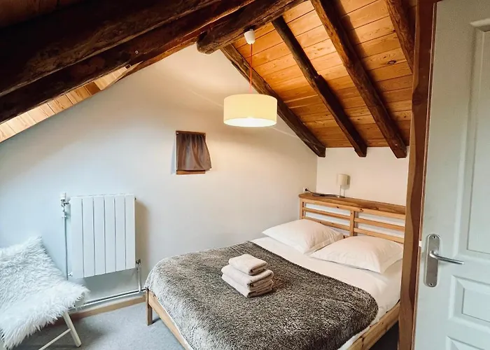 Appartement Duplex Avec Jardin Attenant